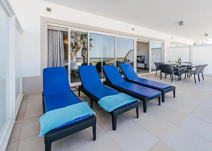 Beachfront Atlantic View A09 オビドス